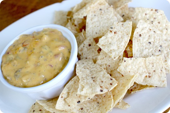 Chili Con Queso  // Tostitos