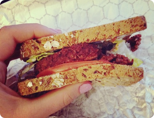 veggie burger - Blossom Du Jour NYC