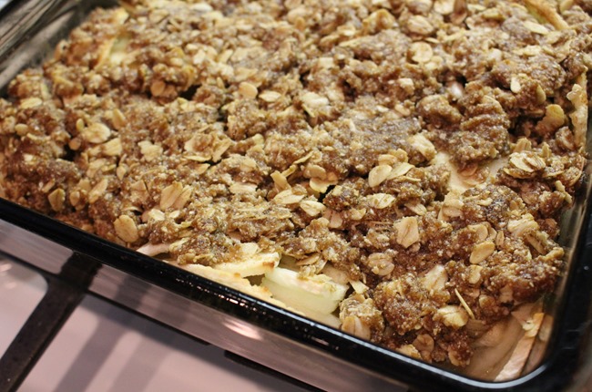 Cinnamon Brown Sugar Apple Crisp