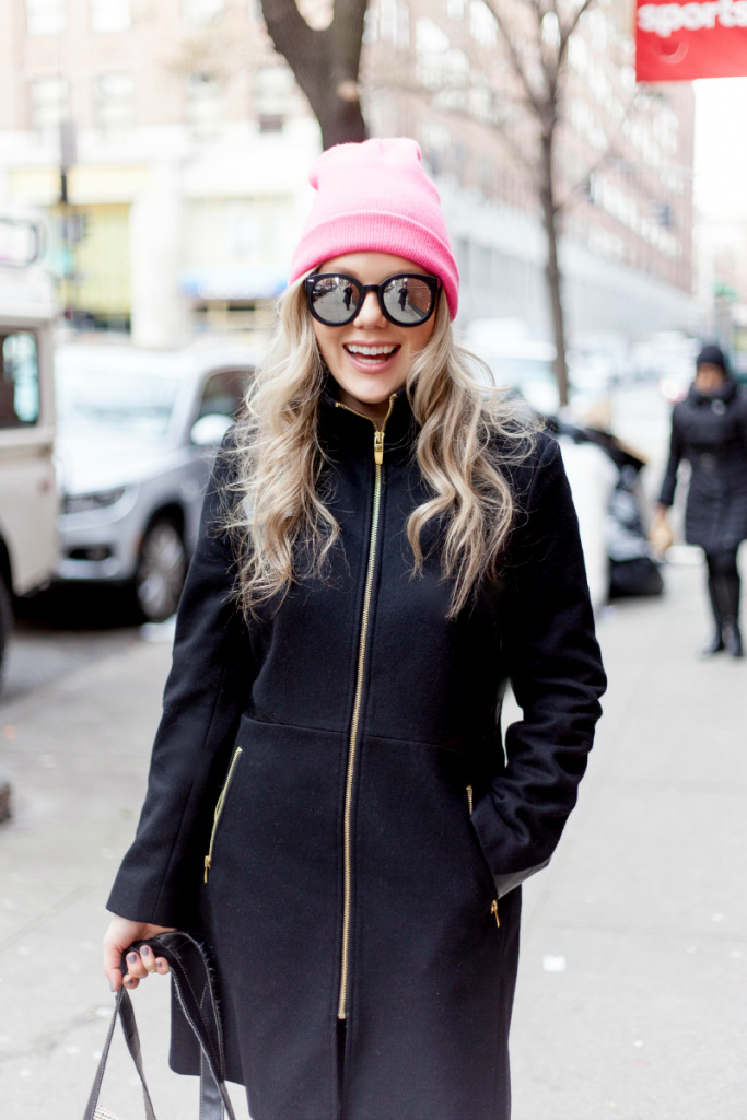 all black + pop of pink || gracie gordon || girlmeetslife.com